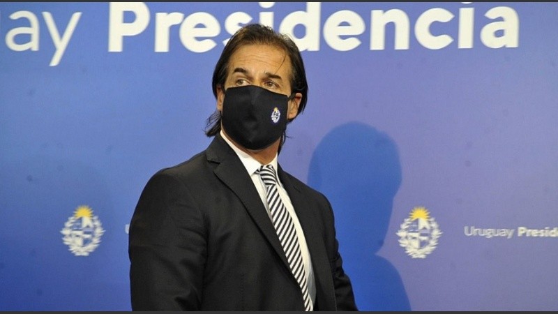 El presidente Luis Lacalle Pou dispuso nuevas medidas ante el avance del coronavirus en Uruguay.