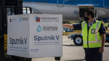El último cargamento de vacunas Sputnik V llegó al país el lunes.