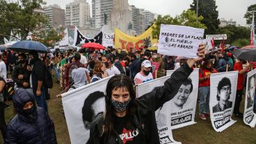 Menos gente que otros años pero el reclamo firme de memoria, verdad y justicia.