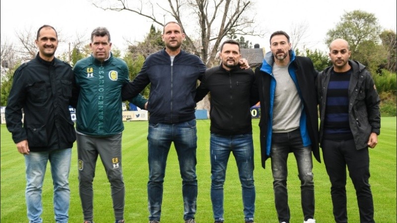 Parte del cuerpo técnico del Kily González no podrá acompañarlo este sábado ante Central Córdoba. 
