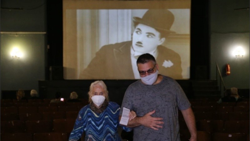 Los adultos mayores recibirán una segundas dosis de AstraZeneca y los menores de 60 la primera de Sputnik.