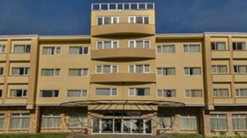 La denuncia fue radicada por la madre del herido, quien viajó a Bariloche como acompañante del grupo.