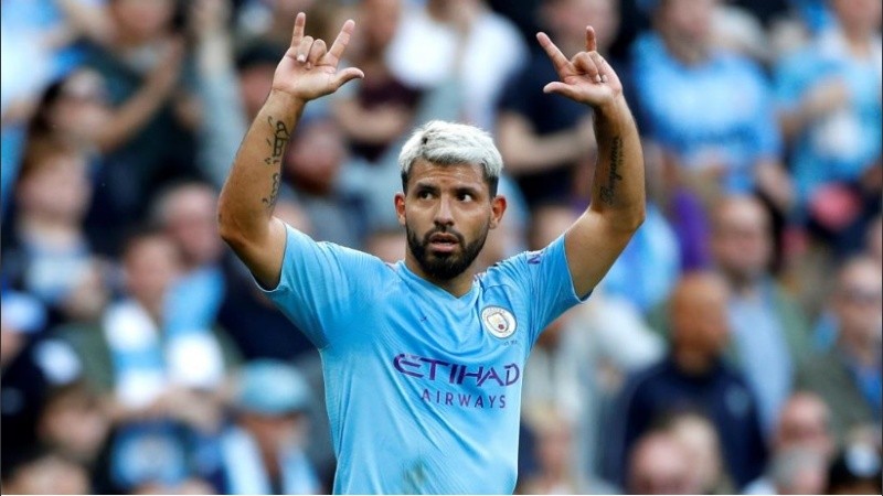 El Kun se va del City y el mercado de pases en Europa ya toma temperatura.