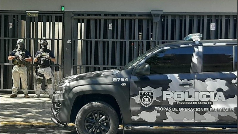 En los allanamientos secuestraron miles de euros y dólares.