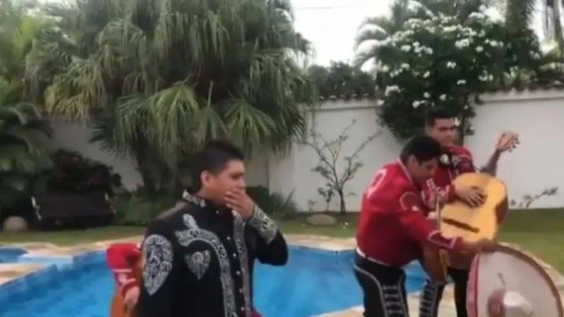 Los músicos estaban interpretando la canción 