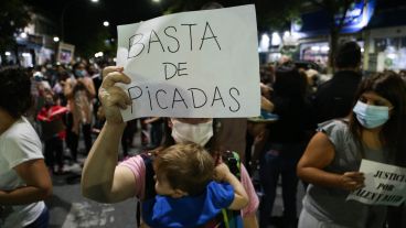 Un centenar de personas, entre familiares, amigos y vecinos se reunió en Ayacucho y Avenida del Rosario.