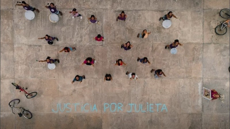 Captura del video de la canción 