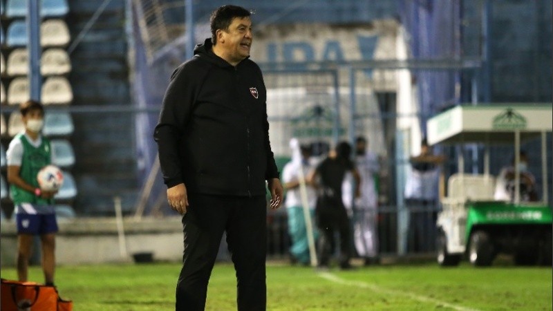 Germán Burgos evaluará hasta último minuto la posibilidad de contar con Cristian Lema.