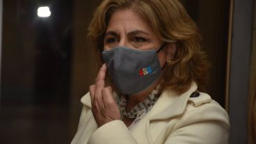 "La provincia tiene una decisión firme de comprar 2 millones de vacunas", aseguró.