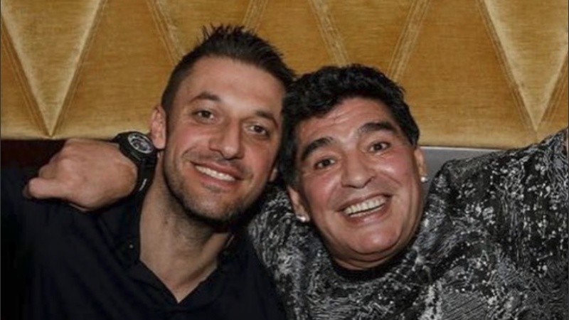 Matías Morla junto al Diez. Fue su abogado en los últimos años.