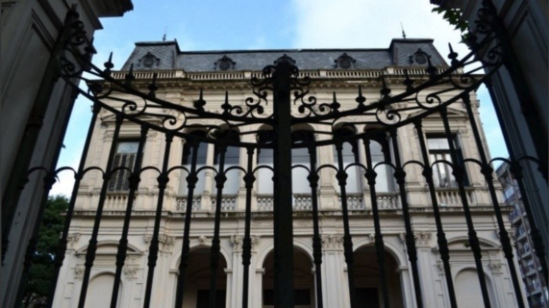 La investigación fue iniciada a partir de la muerte de dos jóvenes por ingesta de droga de diseño en una fiesta electrónica de Arroyo Seco en 2017.