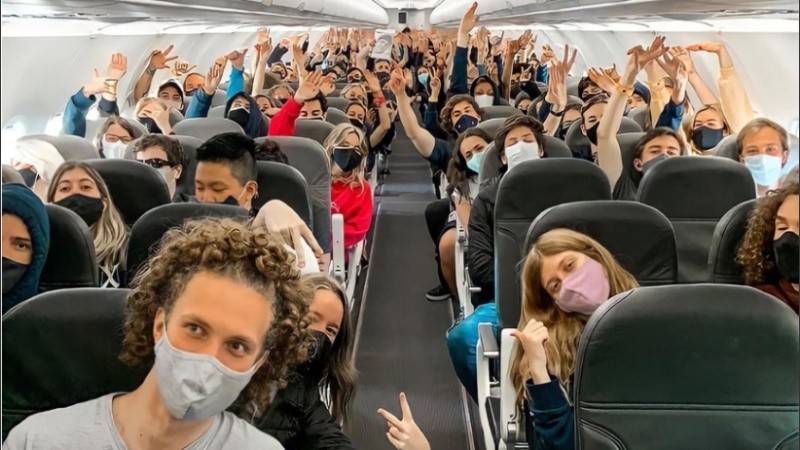 Los viajes de egresados comprobaron ser una fuente de contagio de covid-19.