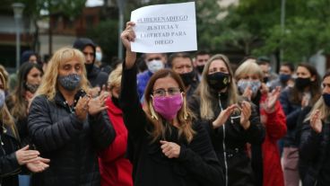 La marcha de este domingo a la mañana frente al Centro de Justicia Penal.
