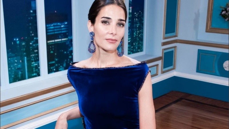 Juana Viale y su último look en La Noche de Mirtha.