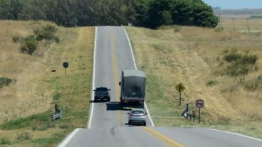 Perotti informó hoy que el gobierno nacional pondrá en marcha las obras en la ruta nacional Nº 33, entre los kilómetros 675 y 742.