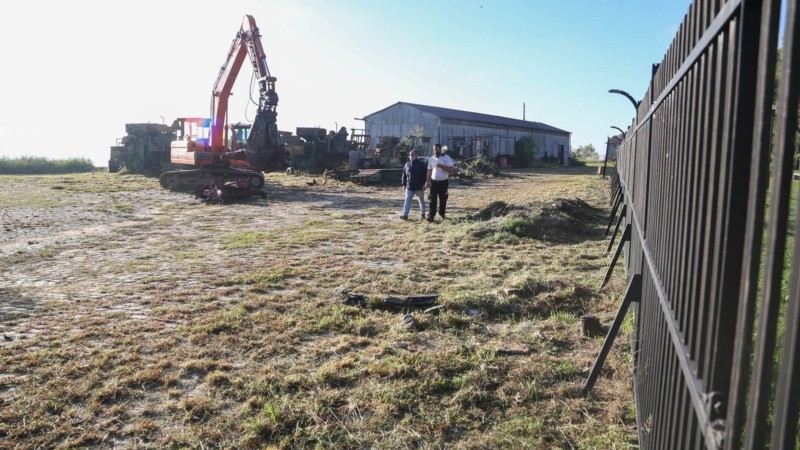 Los trabajos de limpieza en la ex zona franca de Bolivia para recuperar un balcón al río