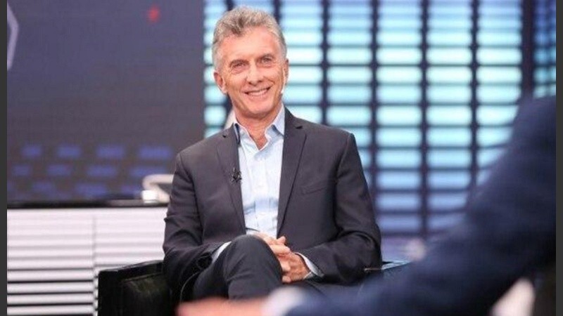 Macri habló desde Zúrich, donde está varado.