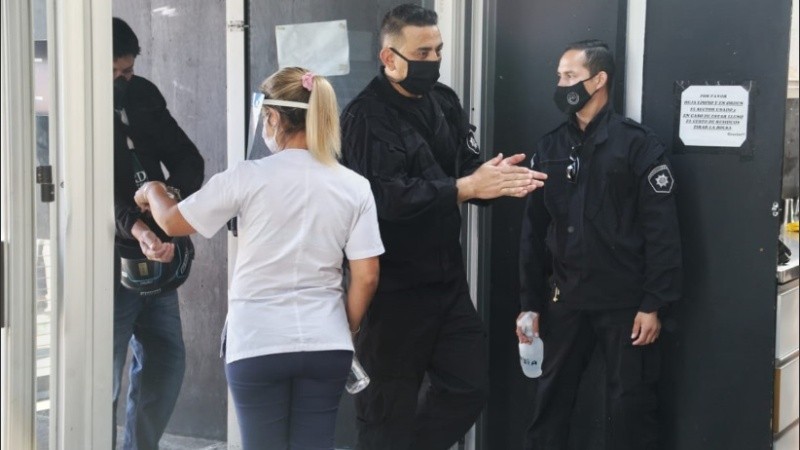 La vacunación se realiza en el Galpón 17.