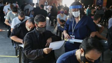 La vacunación se realiza en el Galpón 17.