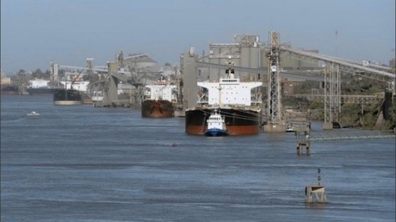El próximo 30 de abril finaliza la concesión de la hidrovía. 