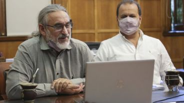 Basterra valoró la "concordia en la convivencia democrática" entre Javkin, Perotti y Fernández.