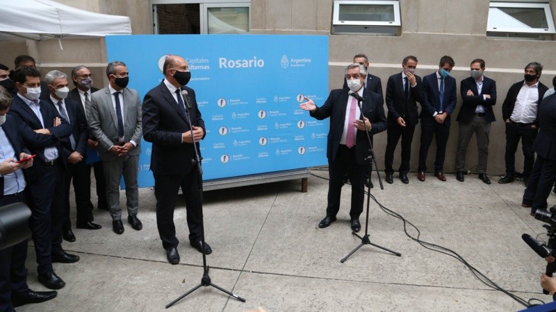 Postales de la visita a Rosario del presidente Alberto Fernández y sus ministros este viernes al mediodía.