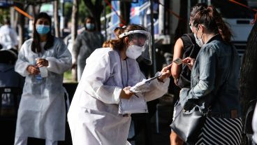 Argentina tiene 274.410 infectados que permanecen activos.
