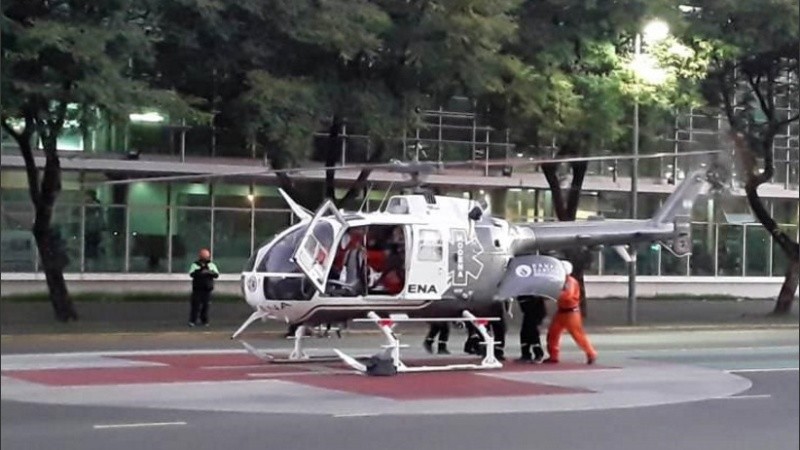 El momento en el que helicóptero aterrizaba en el Heca. 