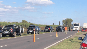 Los vehículos atacados volvían de Piñero donde fueron a buscar a un familiar que recuperó su libertad.