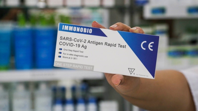 El test rápido de coronavirus que ya llegó a las farmacias de Rosario