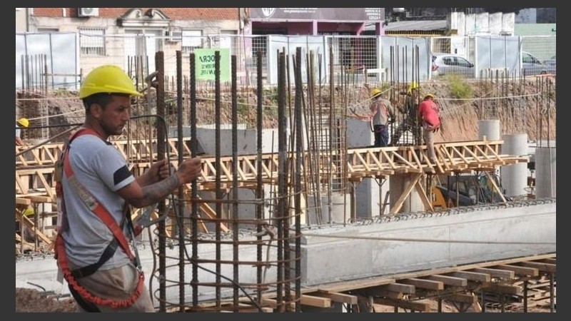Durante la cuarentena más estricta en las obras había un límite de obreros.