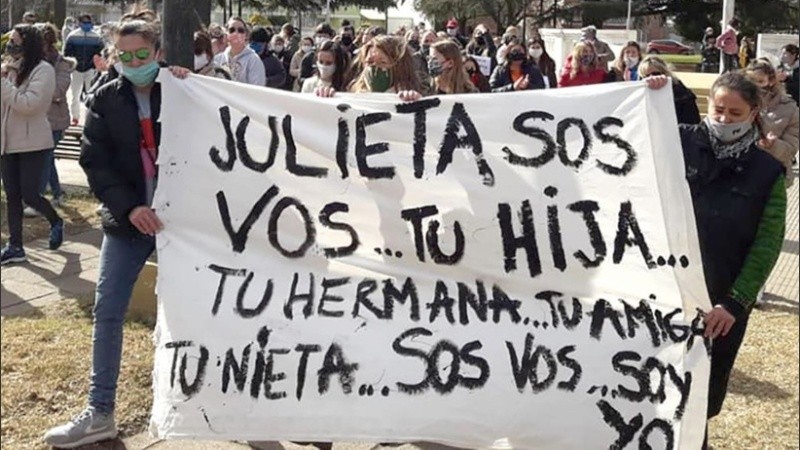 Marcha que se realizó en Berabevú.