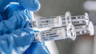 Las dosis que llegan se aplican, con una capacidad de 20.000 dosis diarias en toda la provincia.