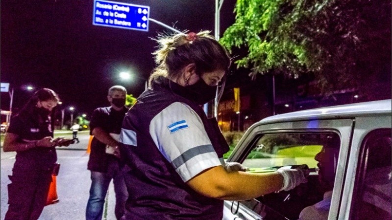 El funcionario estaba conduciendo de madrugada del sábado con un alto grado de alcohol en sangre.