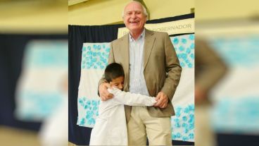 Lifschitz con los chicos en las escuelas