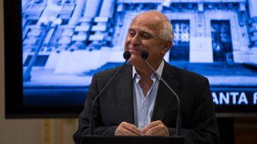 Con un emotivo video se conmemoró al ex gobernador fallecido por coronavirus este domingo.