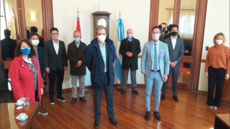 La reunión se produjo en el marco de la ronda de diálogo con los partidos políticos que lleva adelante el gobierno de la provincia.