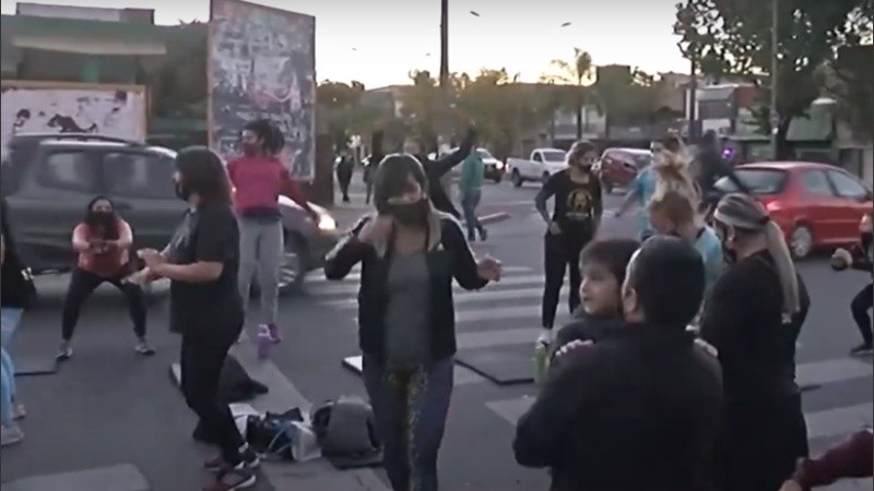La manifestación en plena calle, en señal de protesta.