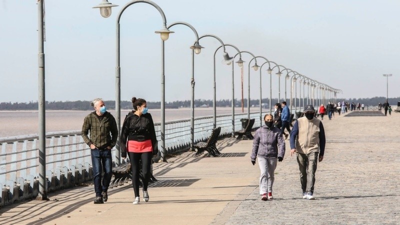 El puente turístico tiene nueva fecha: para cuándo se pasa el feriado del 24 de mayo | Rosario3