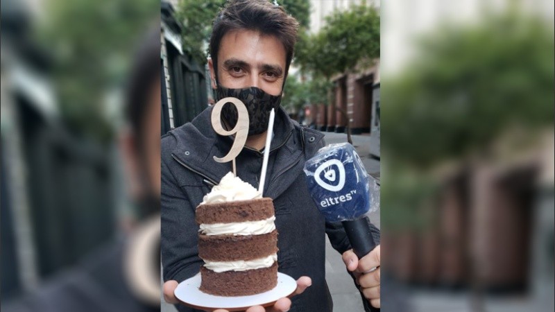 Antes de salir festejó 9 años al aire en El Tres.