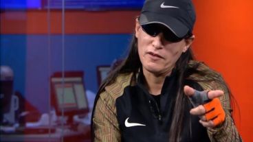 Repudio en las redes por un video del cantante de Mala Fama lo acusan de manosear a su nieta.