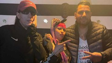 Hernán Coronel (Mala Fama), María Palacios (La Chabona) y su representante, Christian Manzanelli.