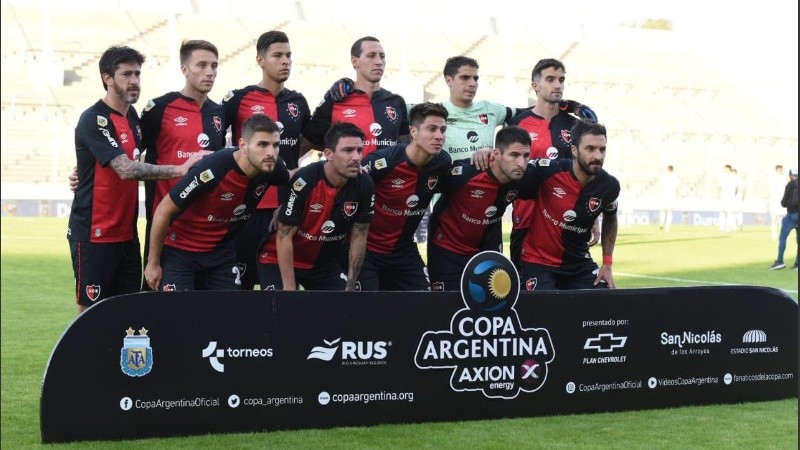 El arquero de Newell's volvió a ser el más destacado en otro flojo partido del equipo de Burgos.