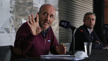 "En las próximas horas vamos a llegar al 100% de vacunación en las personas mayores de 60 años", remarcó.