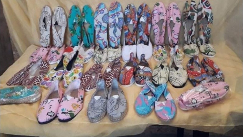 Alpargatas 1 fuego, con variedad de diseños, colores y aptas para todos.