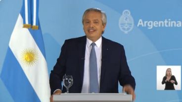 El presidente anticipó en su cuenta de Twitter que accionará legalmente contra Bullrich.