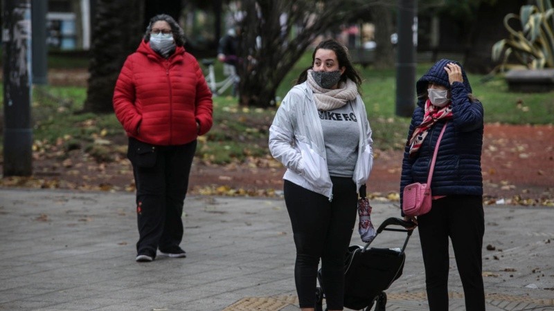 Frío, nublado y posibilidad de alguna lluvia aislada en Rosario