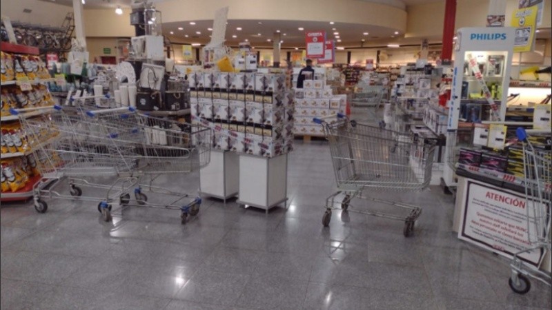 Sólo los productos esenciales están disponibles para la compra.