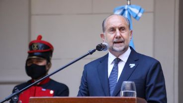 "Nuestra historia está marcada de grandes personas que tomaron la decisión cierta y no la fácil”, destacó Perotti.