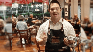 Dany empezó a trabajar hace diez años en El Cairo. Justo un 25 de mayo consiguió el empleo.